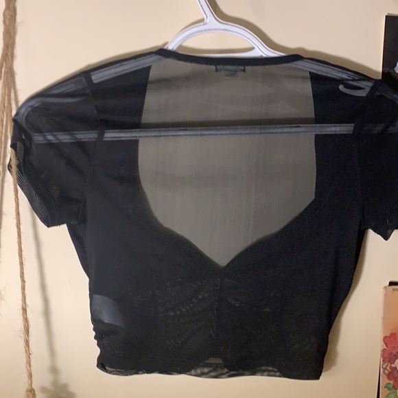 x-small garage mesh crop top 🖤🖤 - Picture 3 of 4